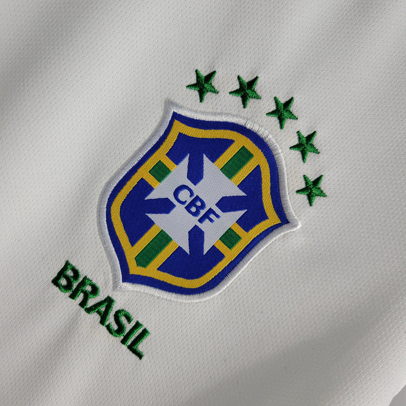 Camisa Retrô Seleção Brasileira 19/2020 | Nike Masculina - Branca 
Desconto de LANÇAMENTO