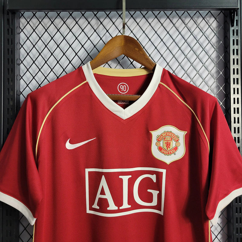 Camisa Retrô Manchester United 2006 | Nike Masculina - Vermelha 
Desconto de LANÇAMENTO